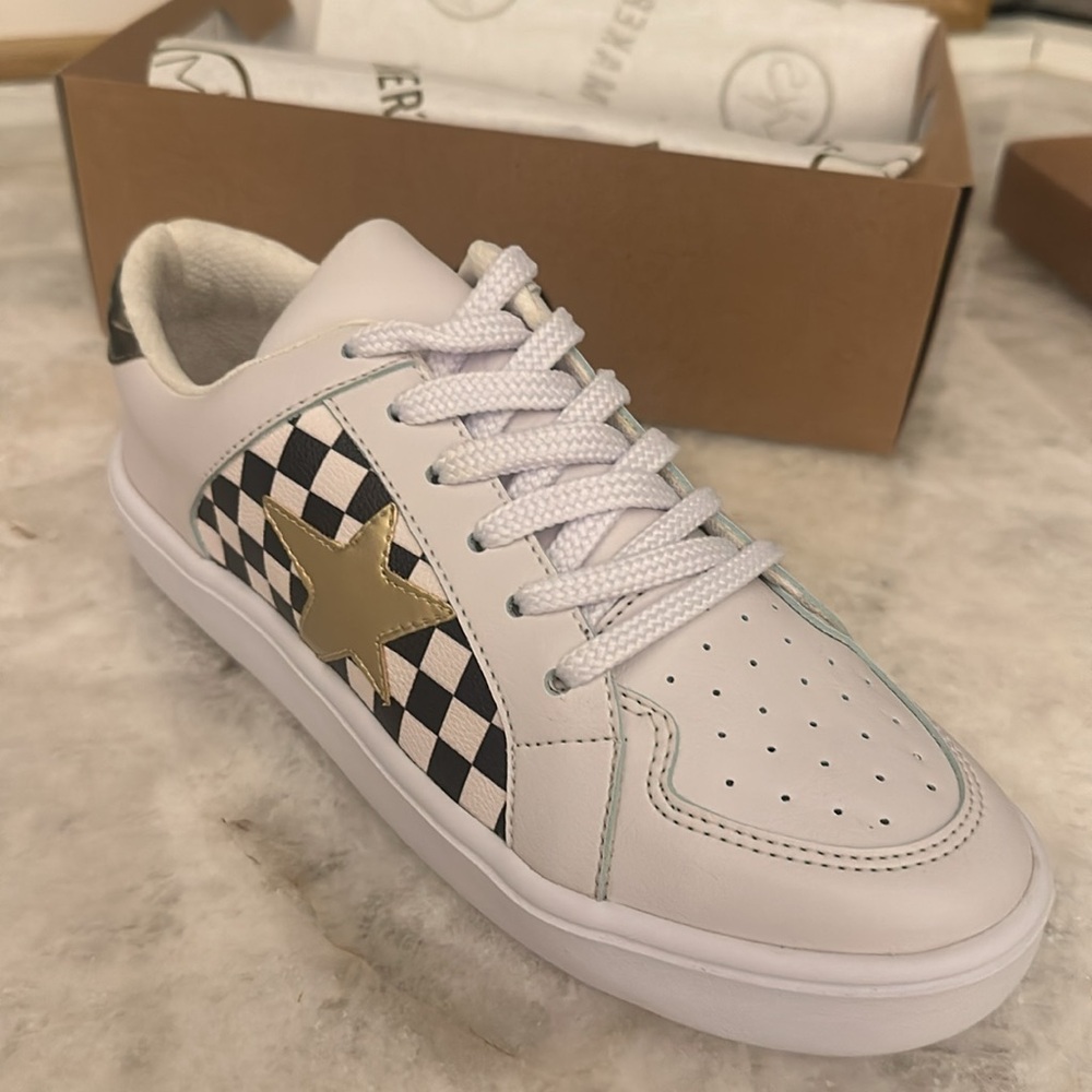NEW checker star sneakers